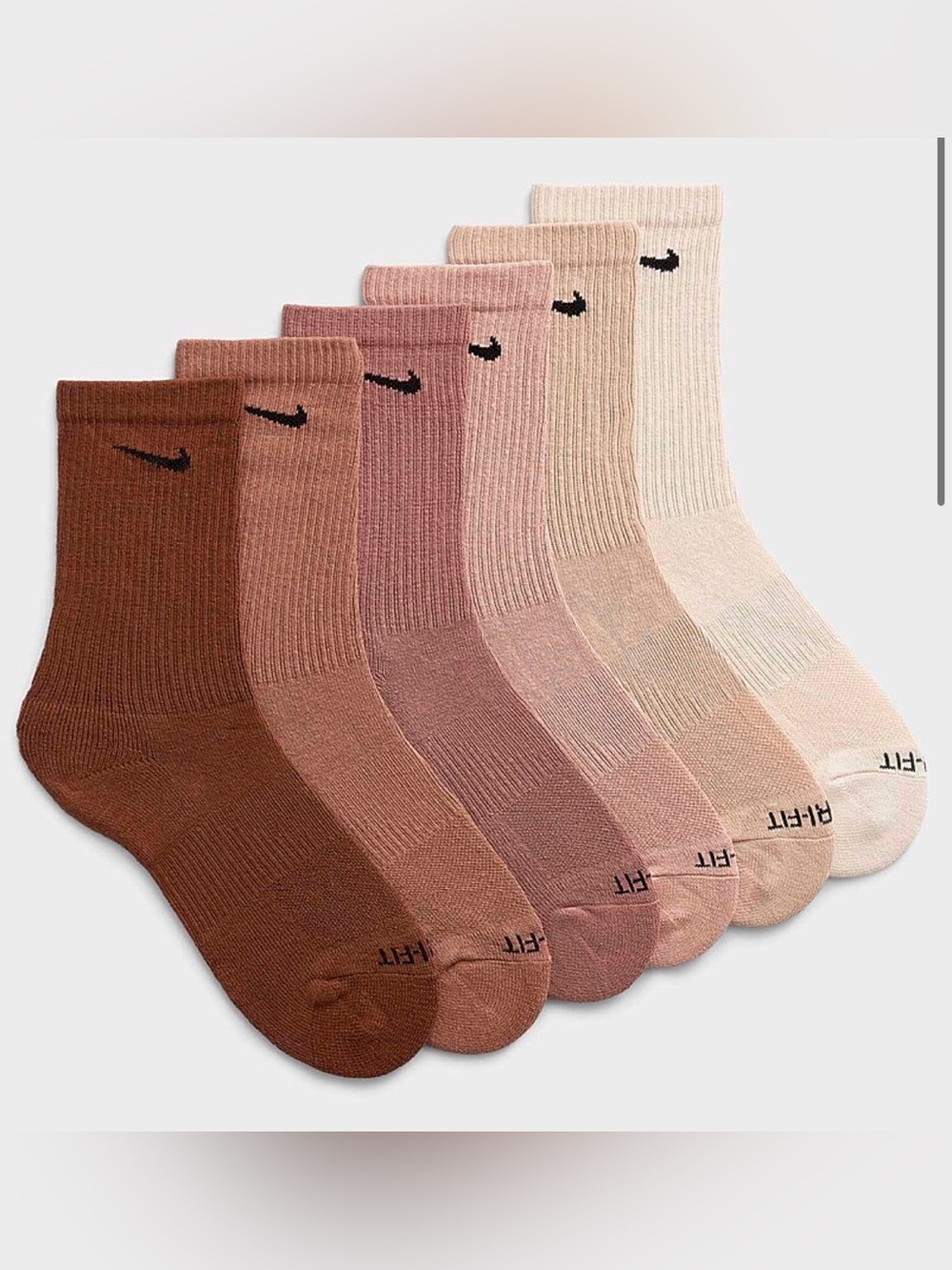 NWT - Nike Everyday Plus Comfort Socks - Medium - Colour: Sand